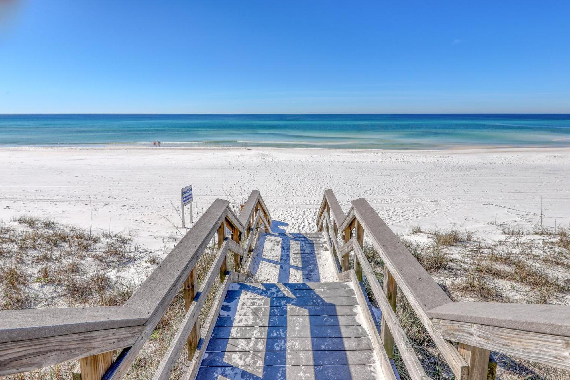 Beach House Destin Room photo