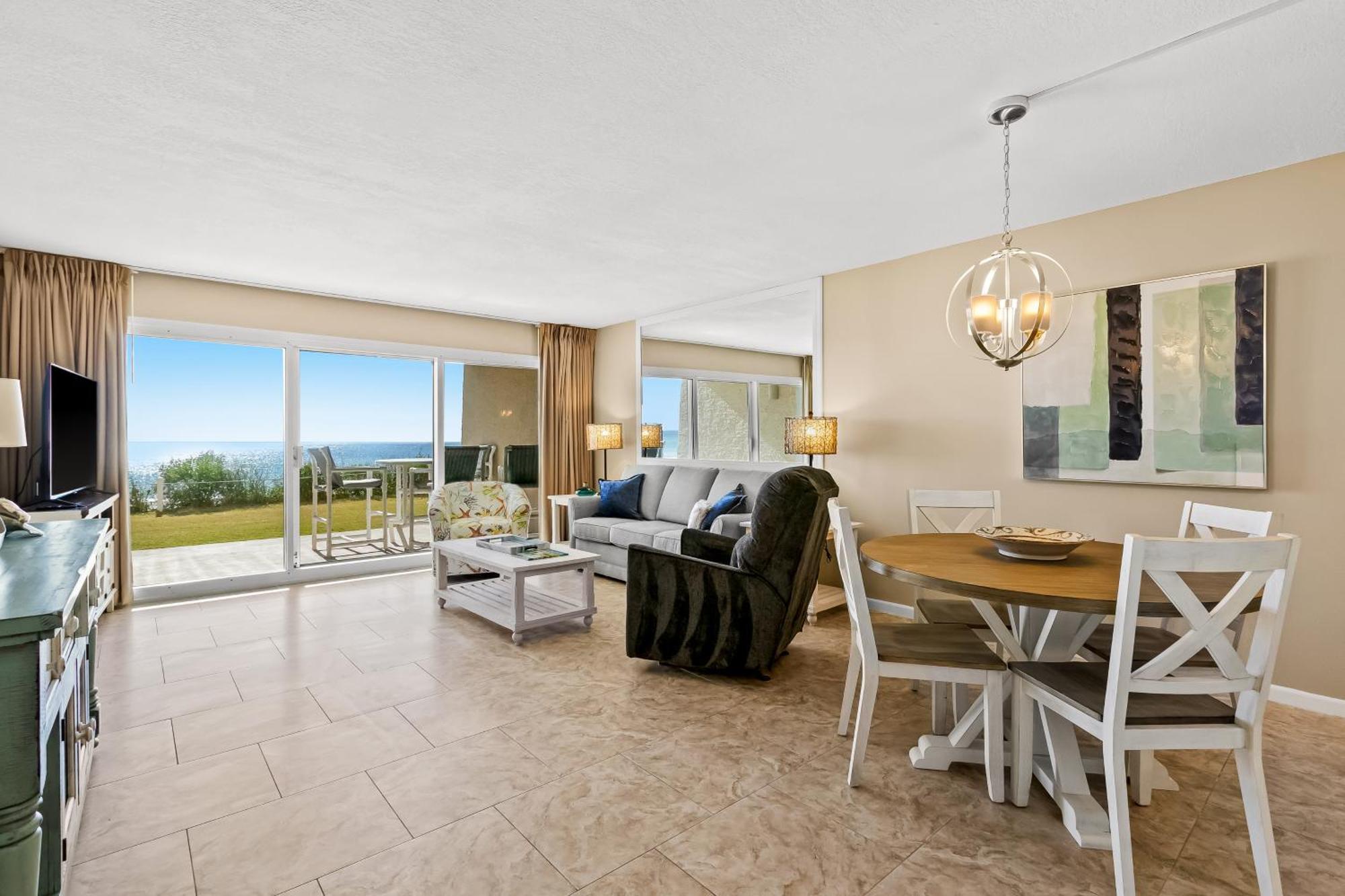 Beach House Destin Room photo