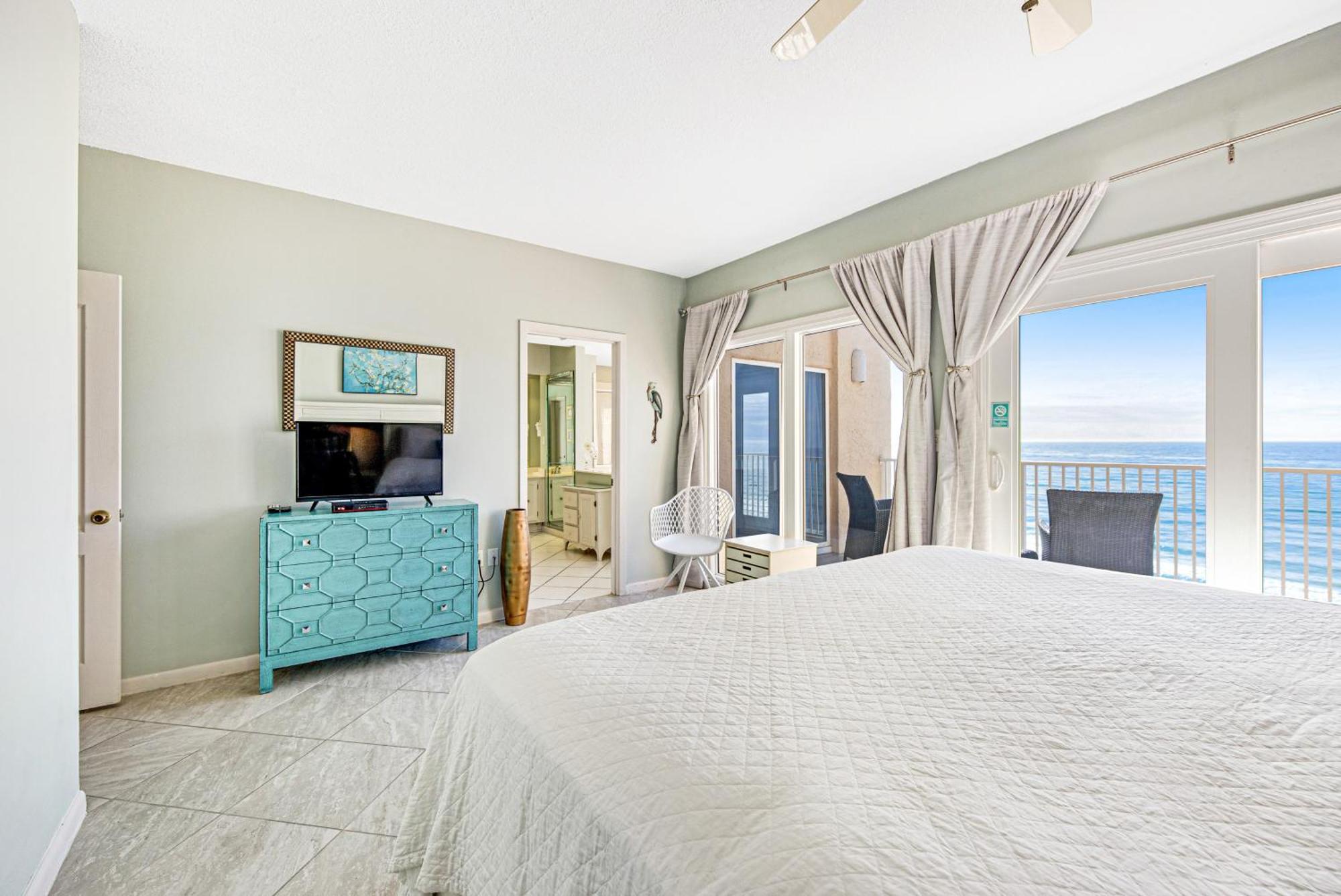 Beach House Destin Room photo